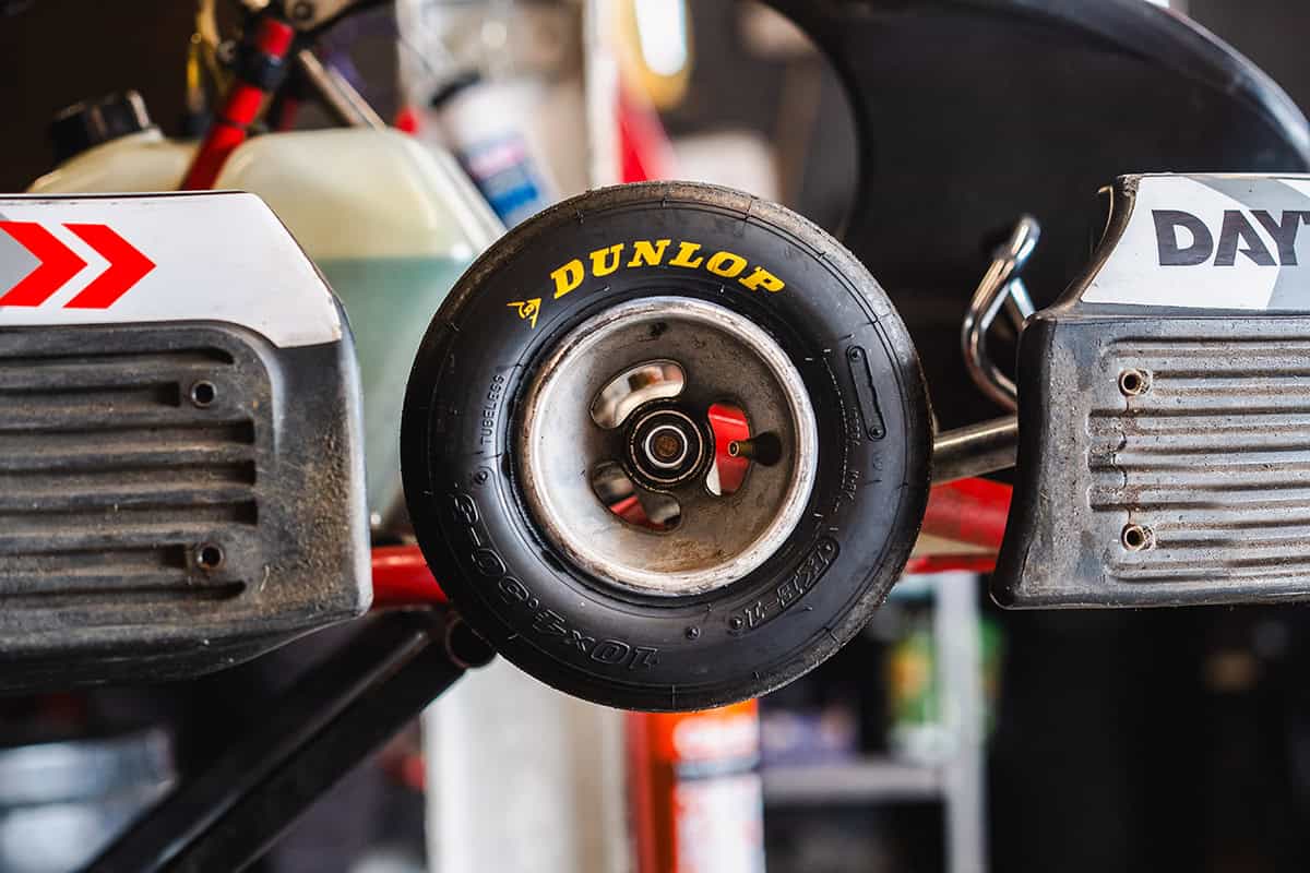 dunlop tyres DMAX sandown